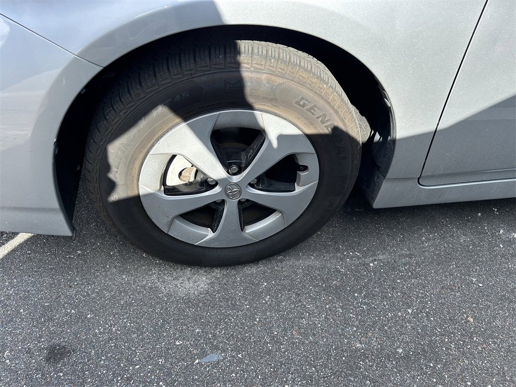 Used 2012 Toyota Prius Three image 5