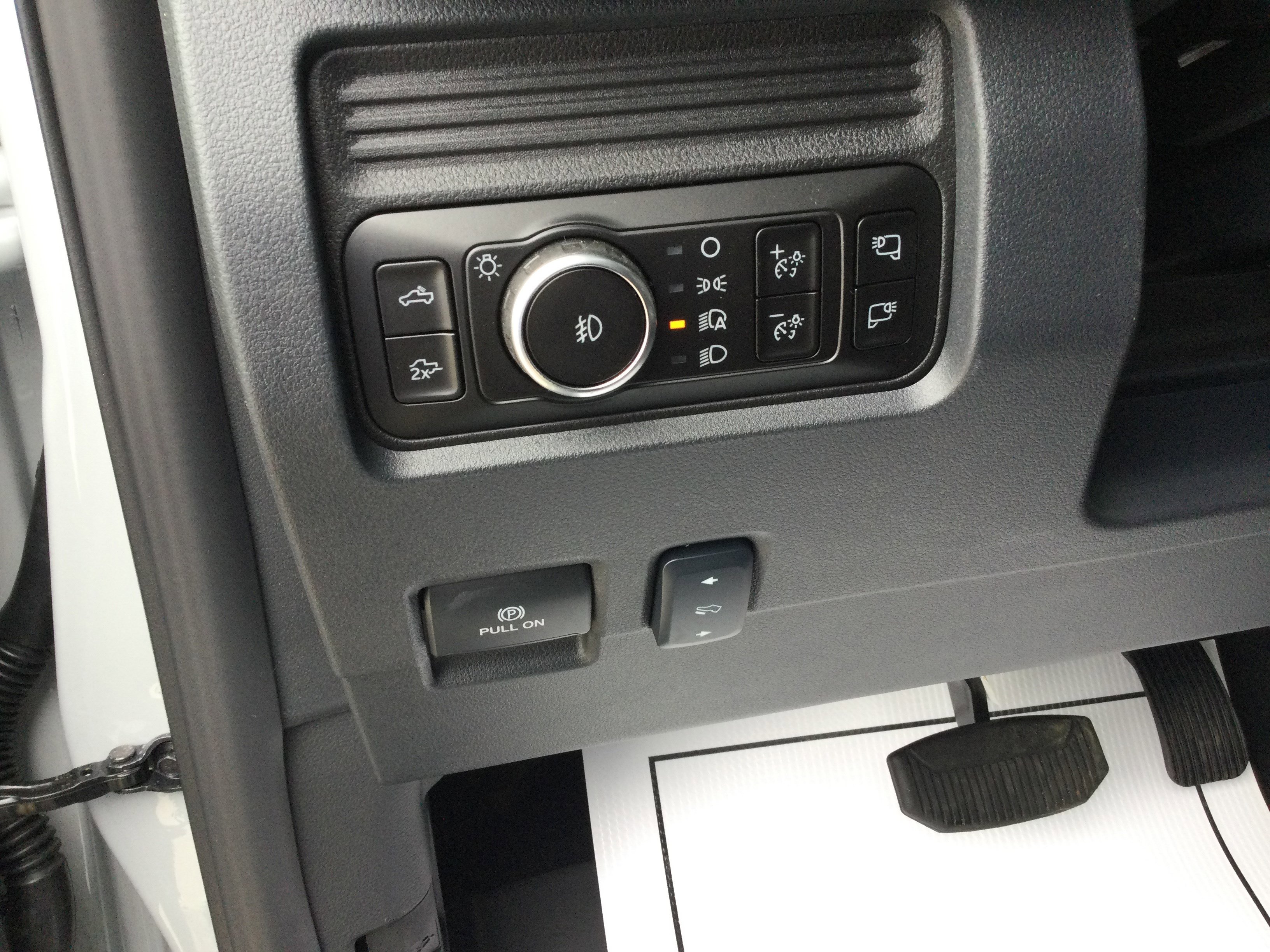 New 2026 Ford F350 Lariat w/ Lariat Ultimate Package image 13