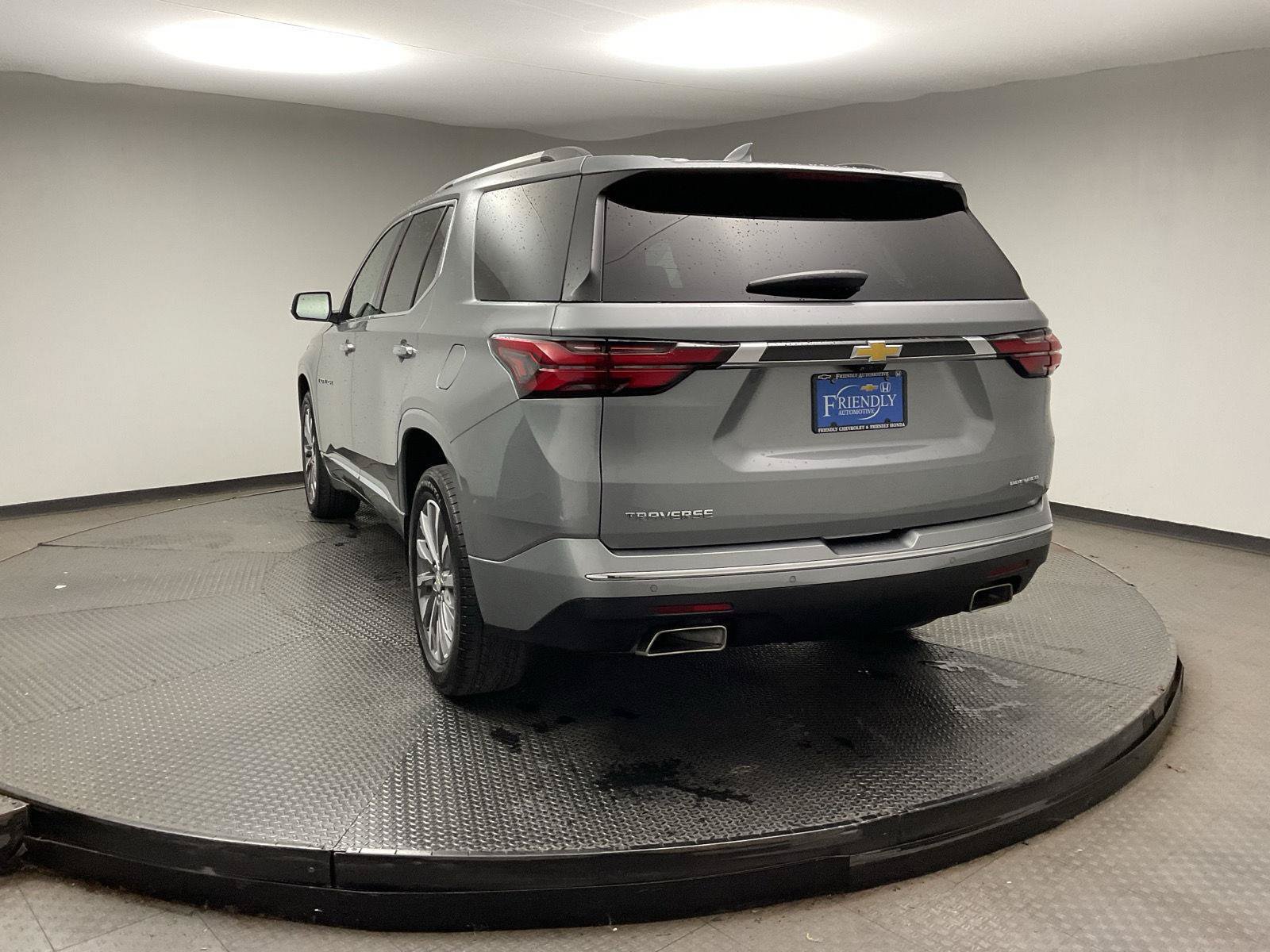 Certified 2023 Chevrolet Traverse Premier w/ LPO, Floor Liner Package FWD image 5