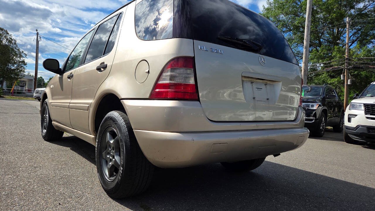 Used 2001 Mercedes-Benz ML 320 4MATIC image 10