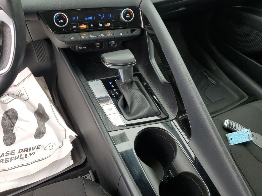 Used 2021 Hyundai Elantra SEL w/ Convenience Package image 21