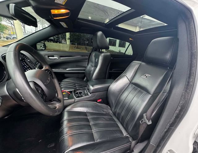 Used 2022 Chrysler 300 S RWD image 11