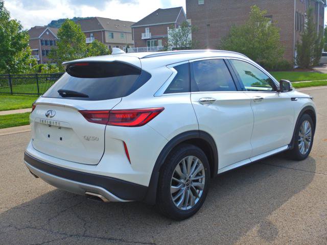 Used 2023 INFINITI QX50 Luxe AWD/4WD image 4