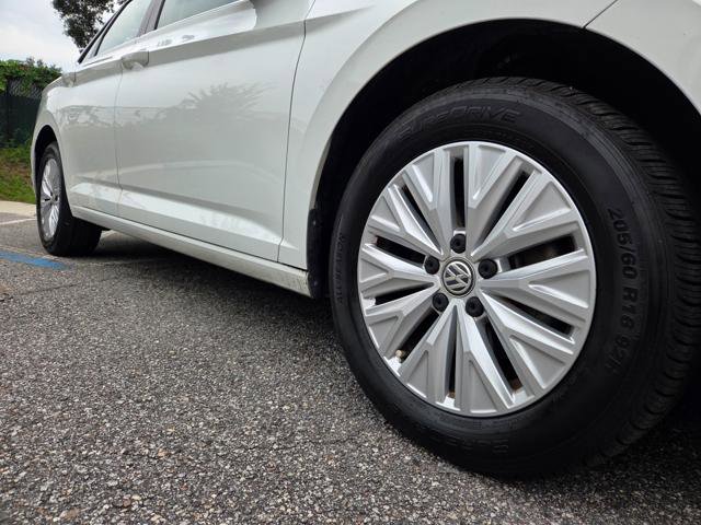 Used 2019 Volkswagen Jetta S w/ Driver Assistance Package image 3