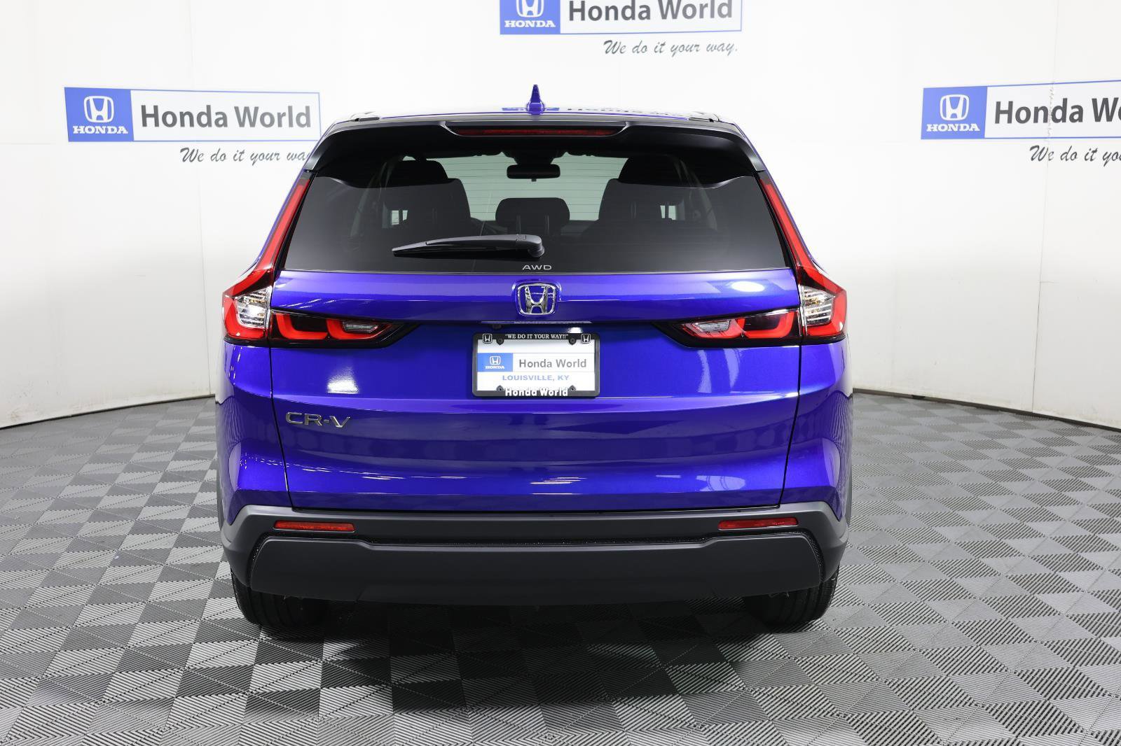 Used 2025 Honda CR-V LX image 5