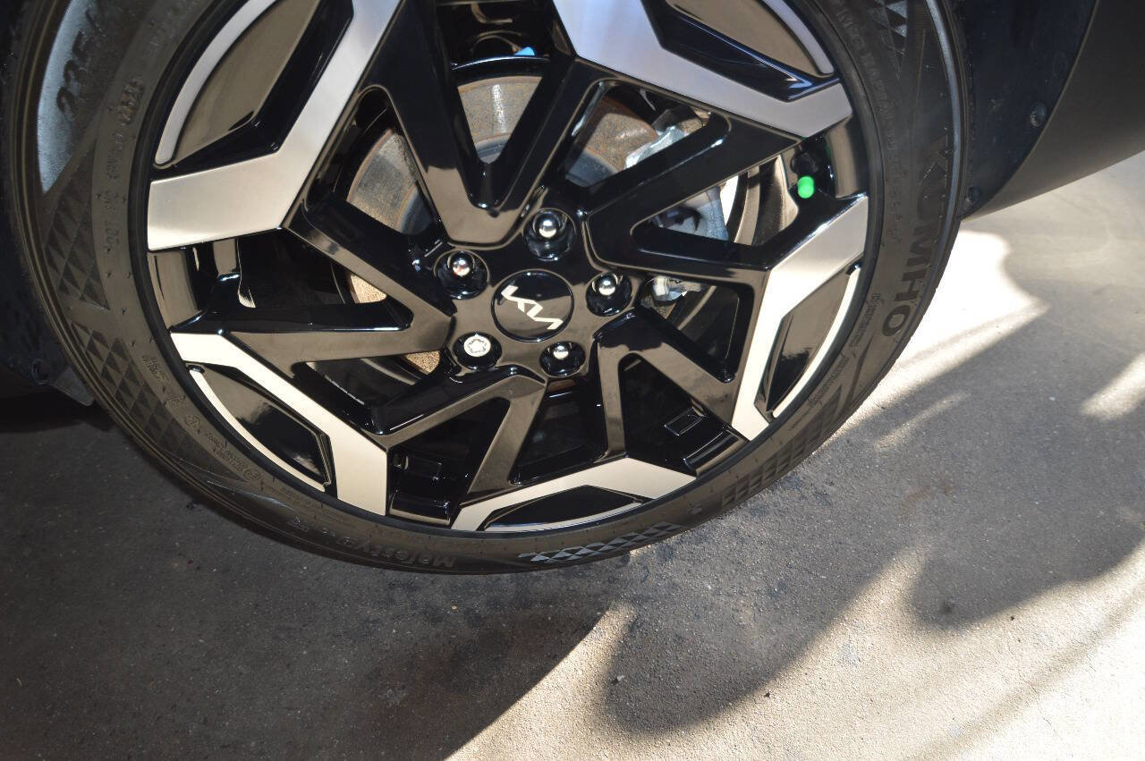 Used 2026 Kia Seltos SX w/ SX Sunroof Package image 21