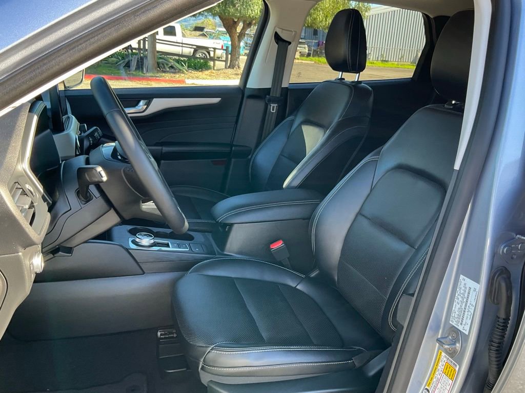 Certified 2022 Ford Escape SEL w/ Technology Package image 49