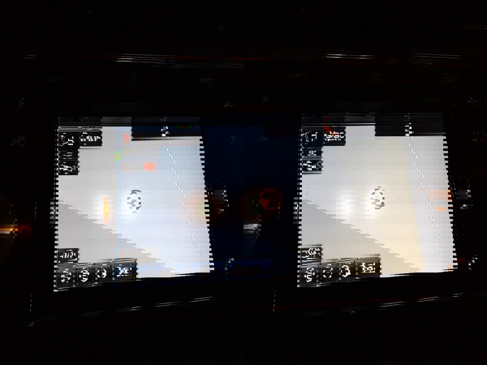 Used 2016 Toyota Avalon Limited image 9