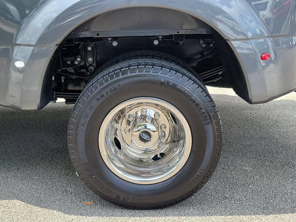 Certified 2025 Ford F350 XL w/ XL Driver Assist Package AWD/4WD image 5