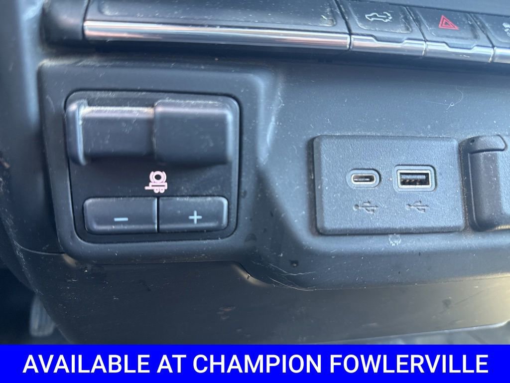 Used 2021 Chevrolet Silverado 1500 Custom AWD/4WD image 20