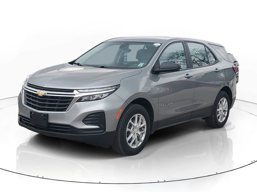 Certified 2023 Chevrolet Equinox LS AWD/4WD image 2