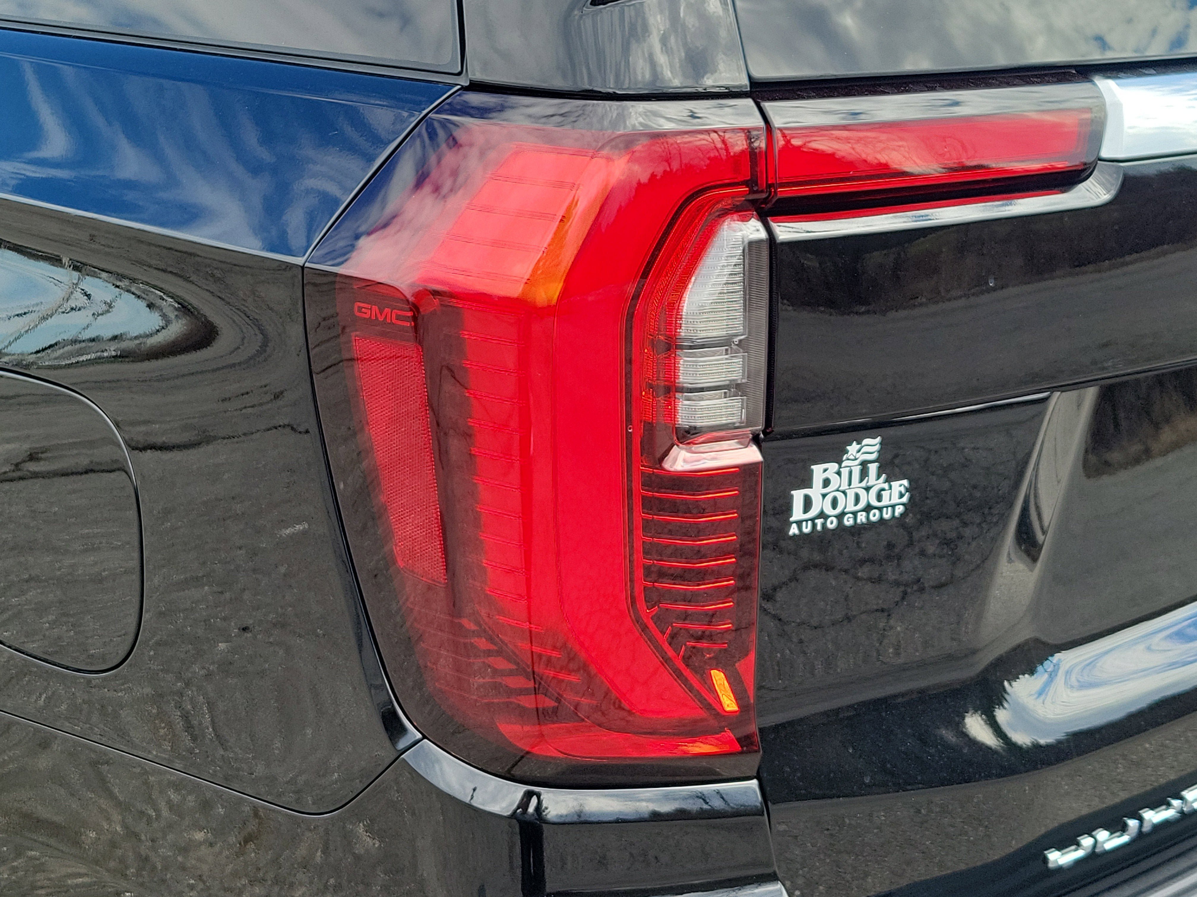 New 2026 GMC Yukon XL Denali w/ Sun & Power Step Package AWD/4WD image 15