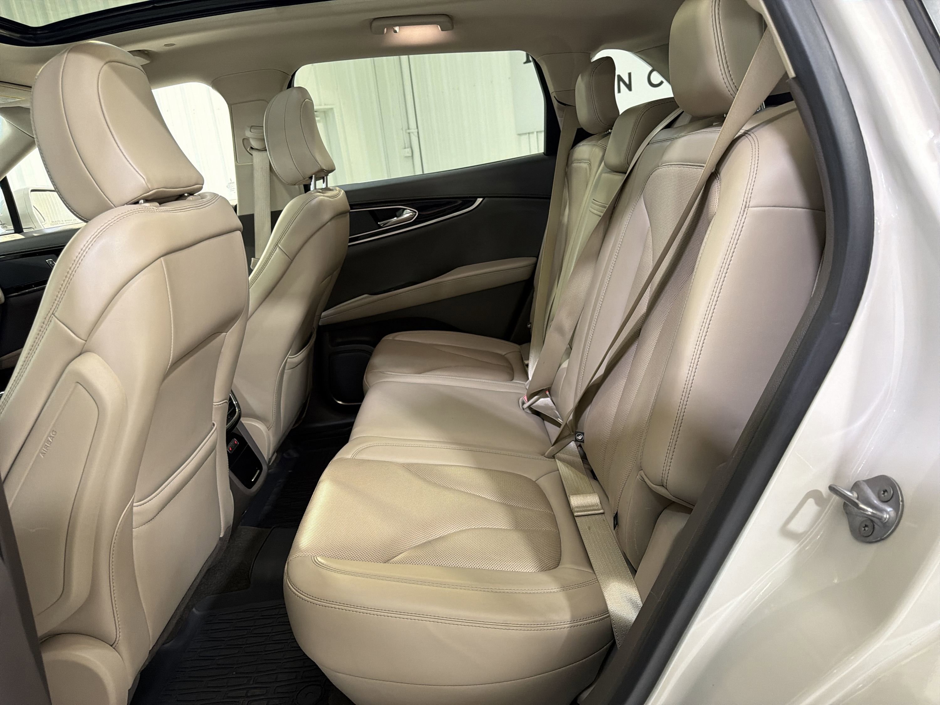 Used 2022 Lincoln Nautilus Reserve FWD image 25