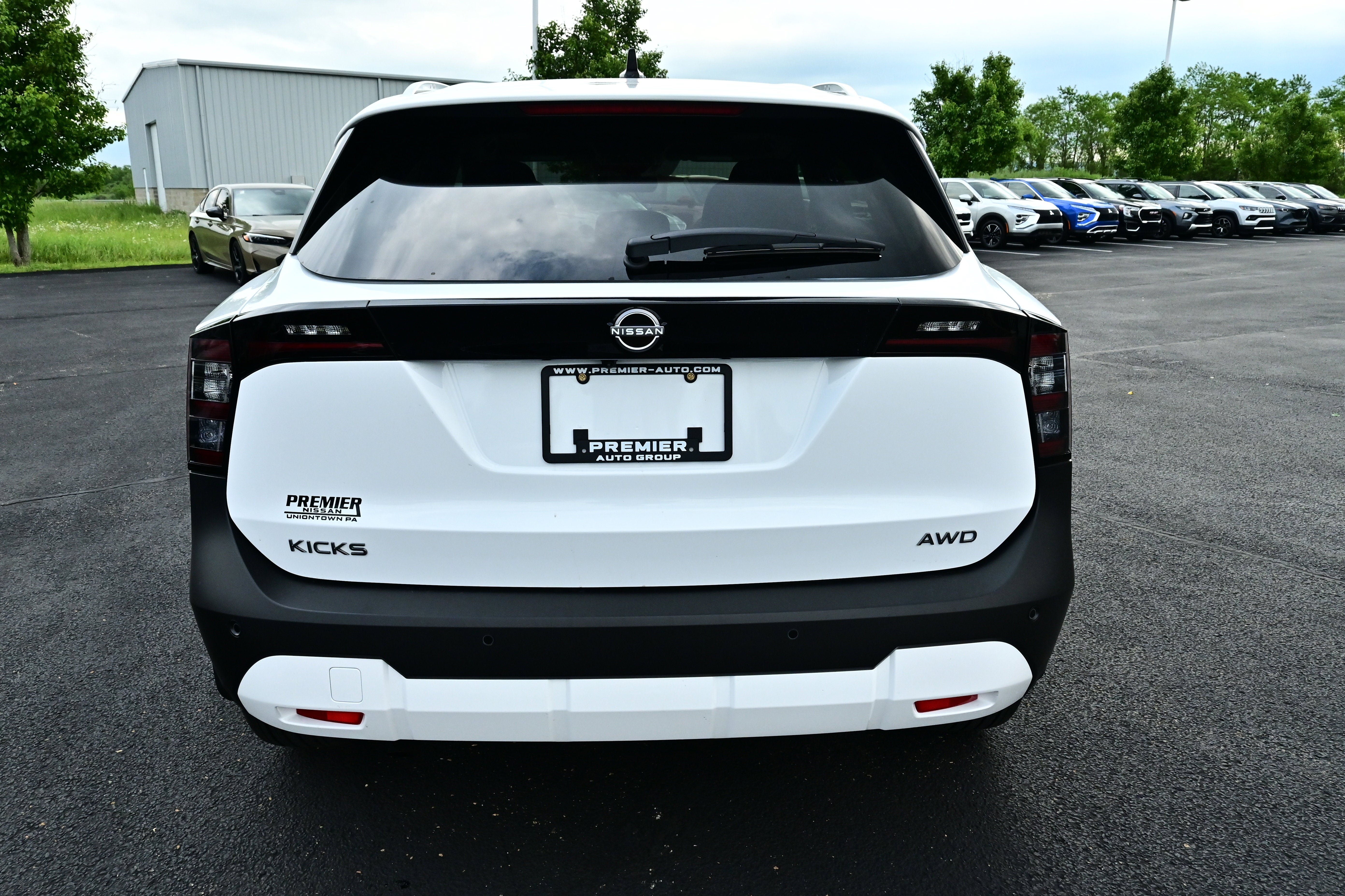 New 2026 Nissan Kicks SV w/ SV Premium Package AWD/4WD image 7