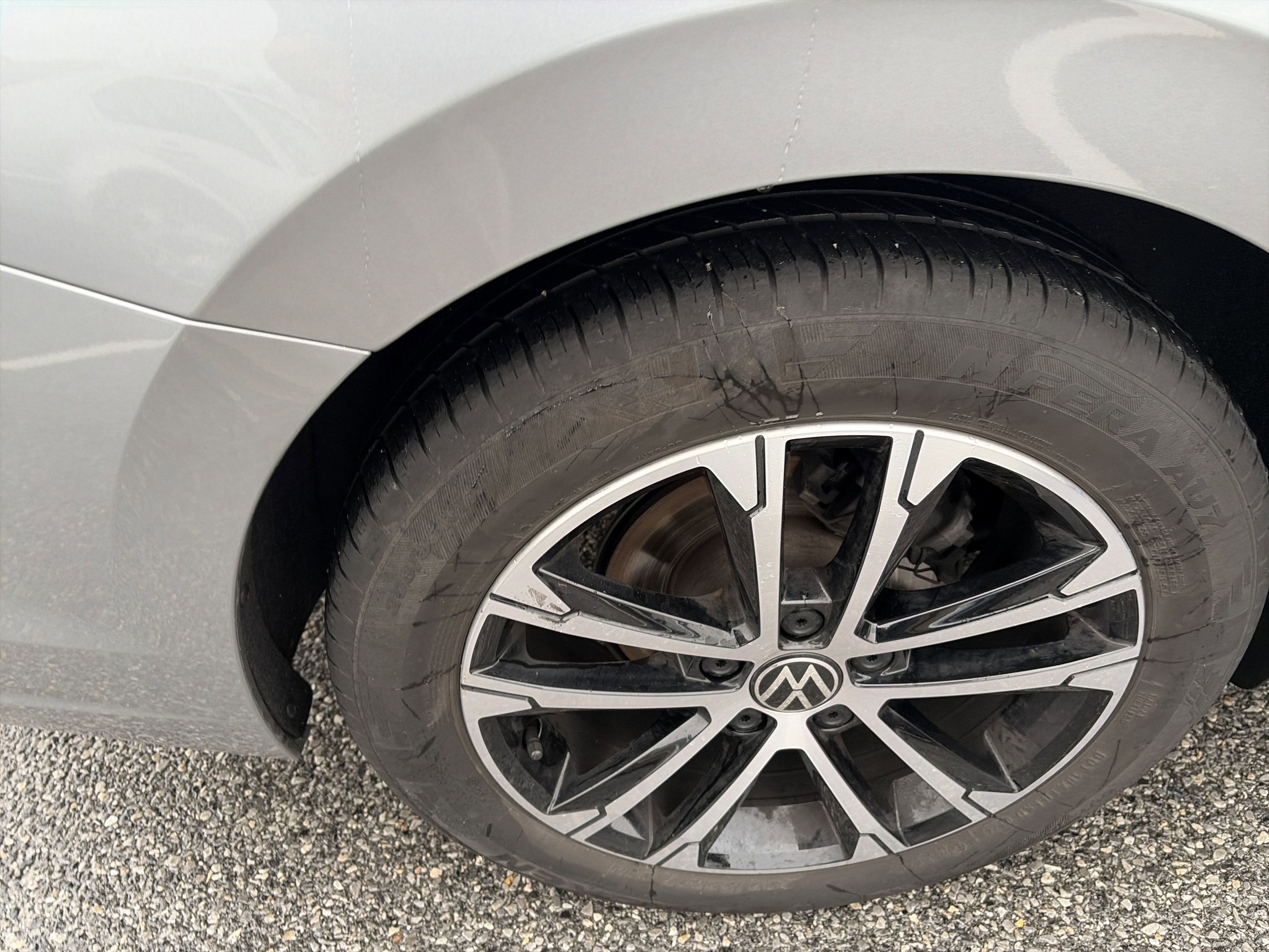 Used 2024 Volkswagen Jetta Sport image 16