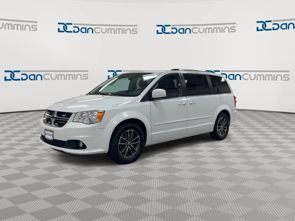 Used 2017 Dodge Grand Caravan SXT FWD image 4