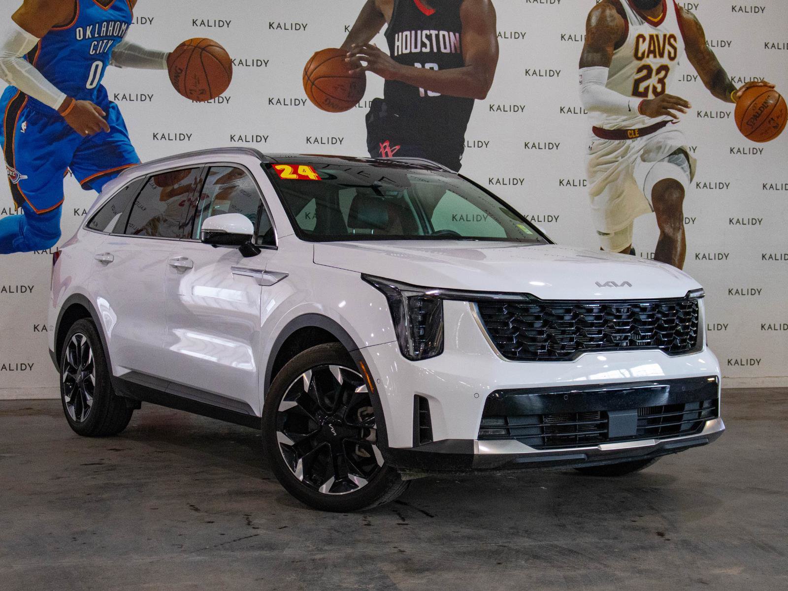 Used 2024 Kia Sorento SX FWD image 2