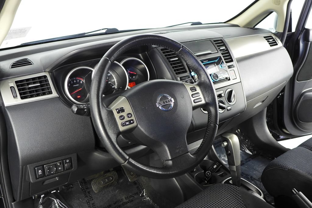 Used 2012 Nissan Versa Hatchback w/ SL Navigation Pkg FWD image 29