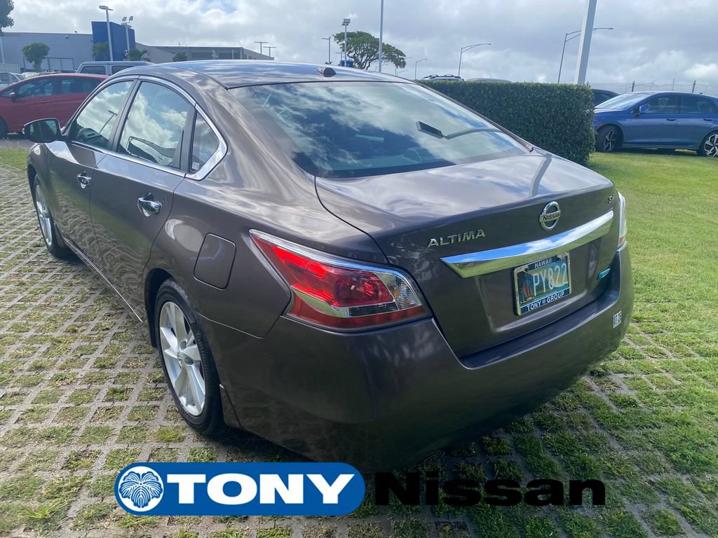 Used 2014 Nissan Altima 2.5 SV w/ Convenience Package FWD image 5