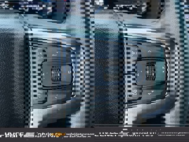 Used 2023 Chevrolet Suburban Premier image 14