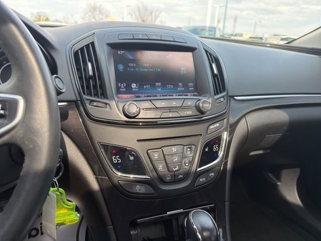 Used 2017 Buick Regal Sport Touring image 29