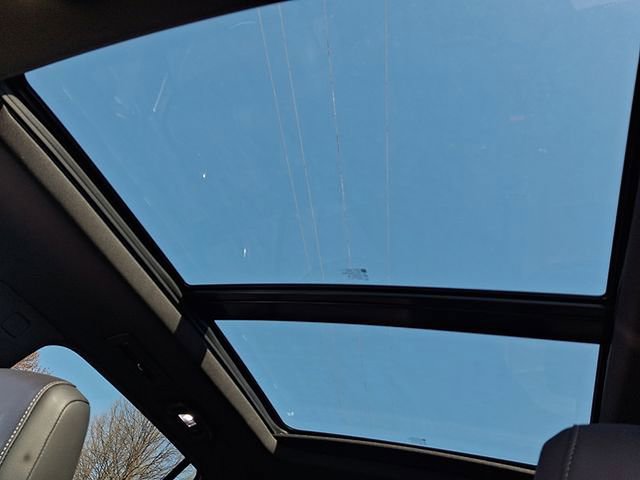 Used 2024 Cadillac XT6 Premium Luxury image 14