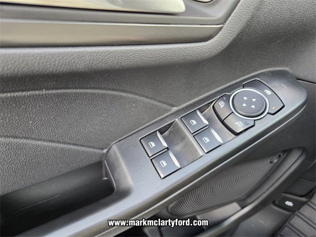 New 2025 Ford Escape SE image 24