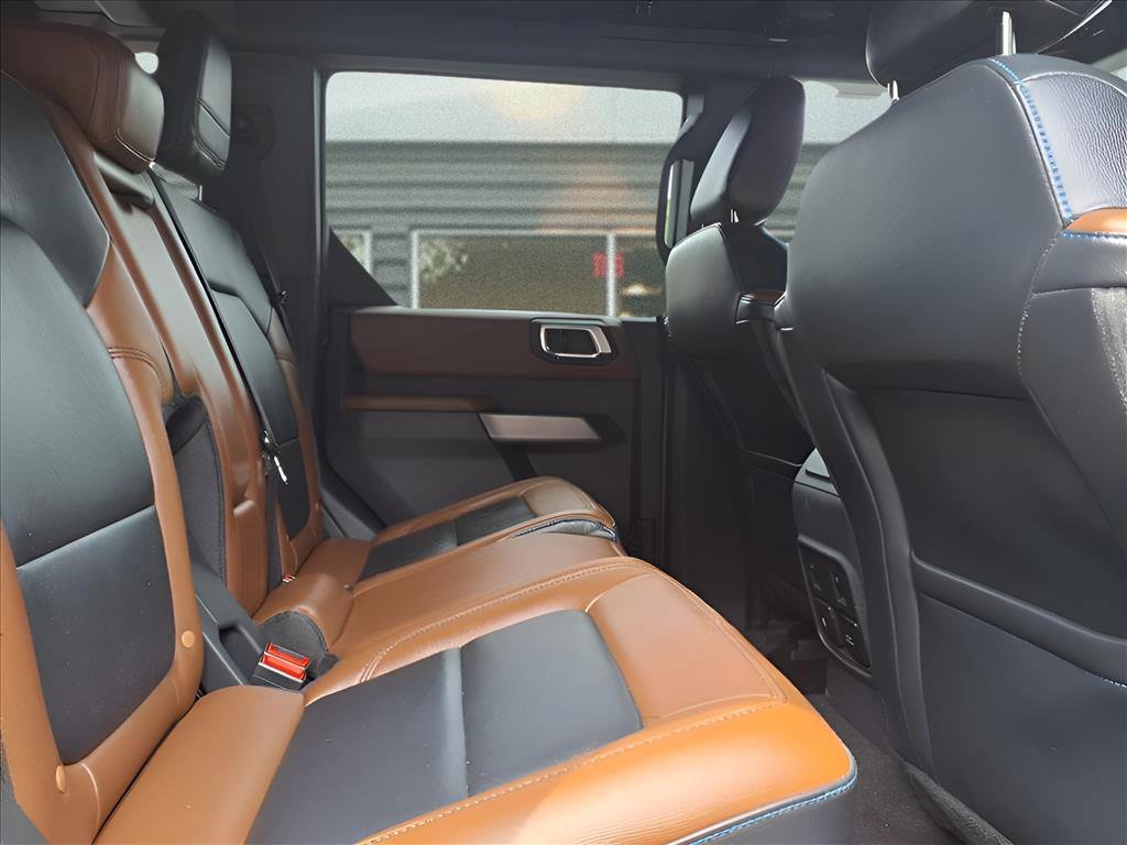 Used 2022 Ford Bronco Outer Banks image 11