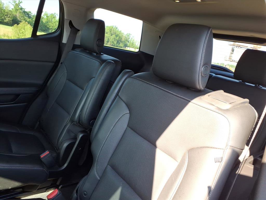 Used 2019 GMC Acadia SLT w/ Black Edition FWD image 12