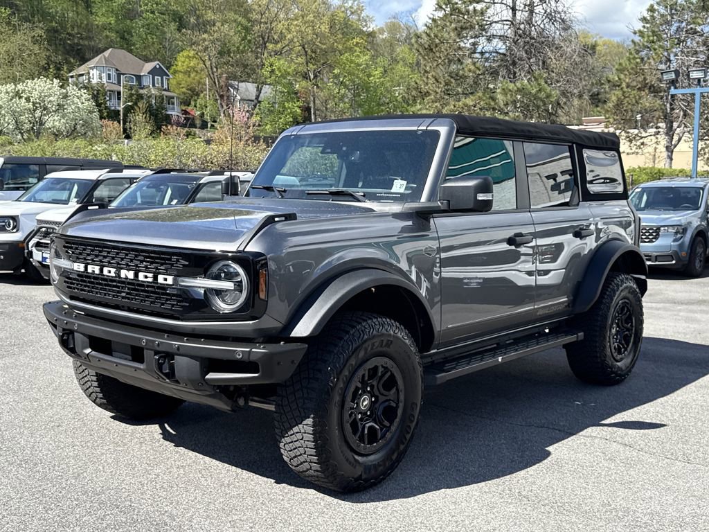 Used 2022 Ford Bronco Wildtrak image 8