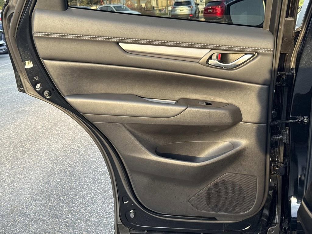 Used 2025 MAZDA CX-5 AWD 2.5 S w/ Select Package image 15