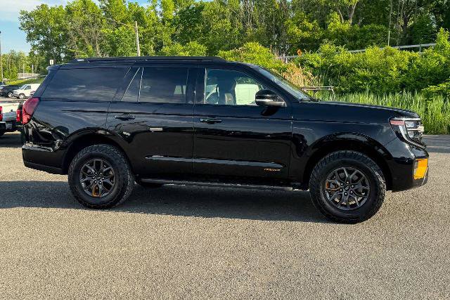 Certified 2025 Ford Expedition Tremor AWD/4WD image 2