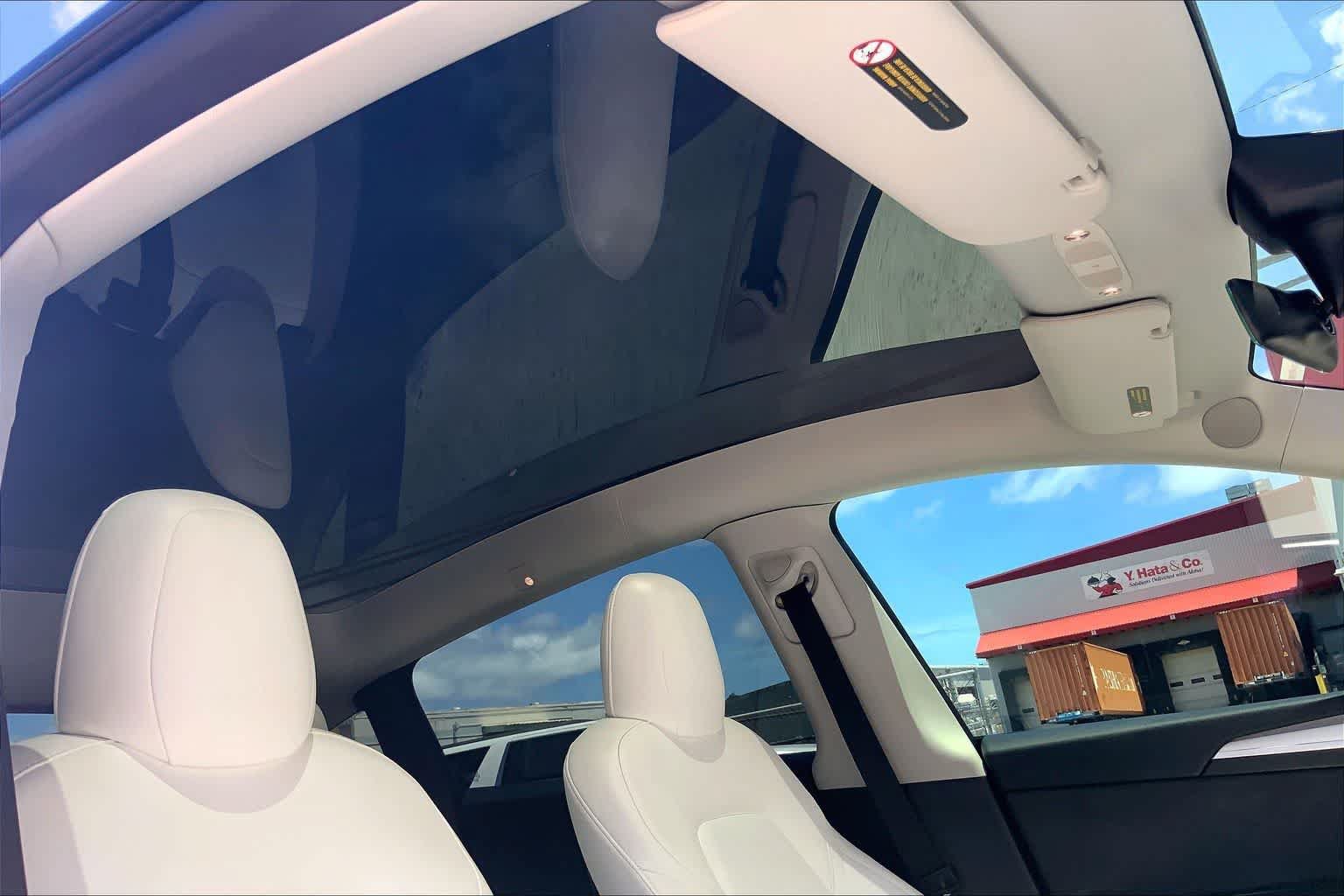Used 2022 Tesla Model Y Performance AWD/4WD image 30