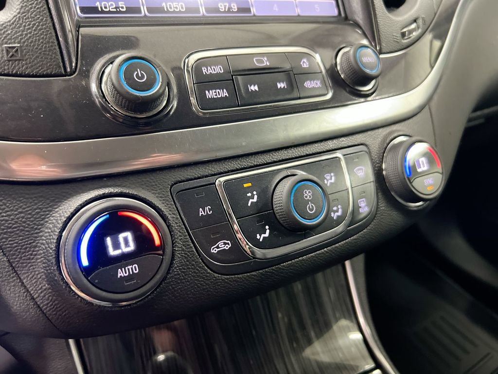 Used 2017 Chevrolet Impala LT image 15