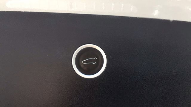 Used 2016 Tesla Model X 90D image 10