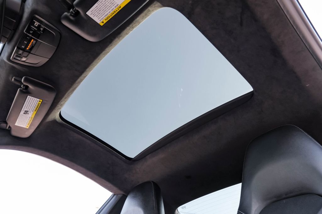 Used 2014 Porsche 911 Carrera image 17