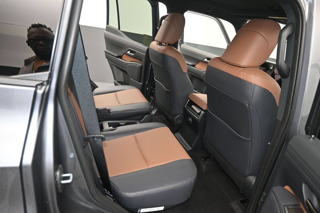 New 2026 Lexus GX 550 w/ Accessory Package (2T) AWD/4WD image 14