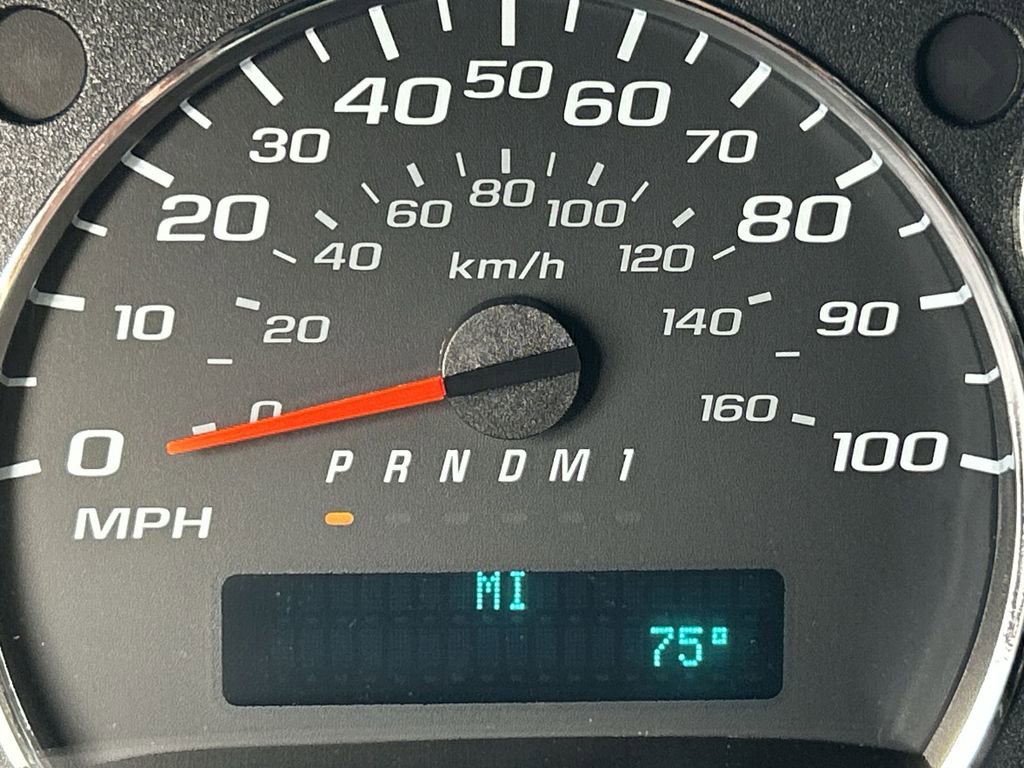 New 2025 GMC Savana 3500 Work Van w/ Power Convenience Package image 12