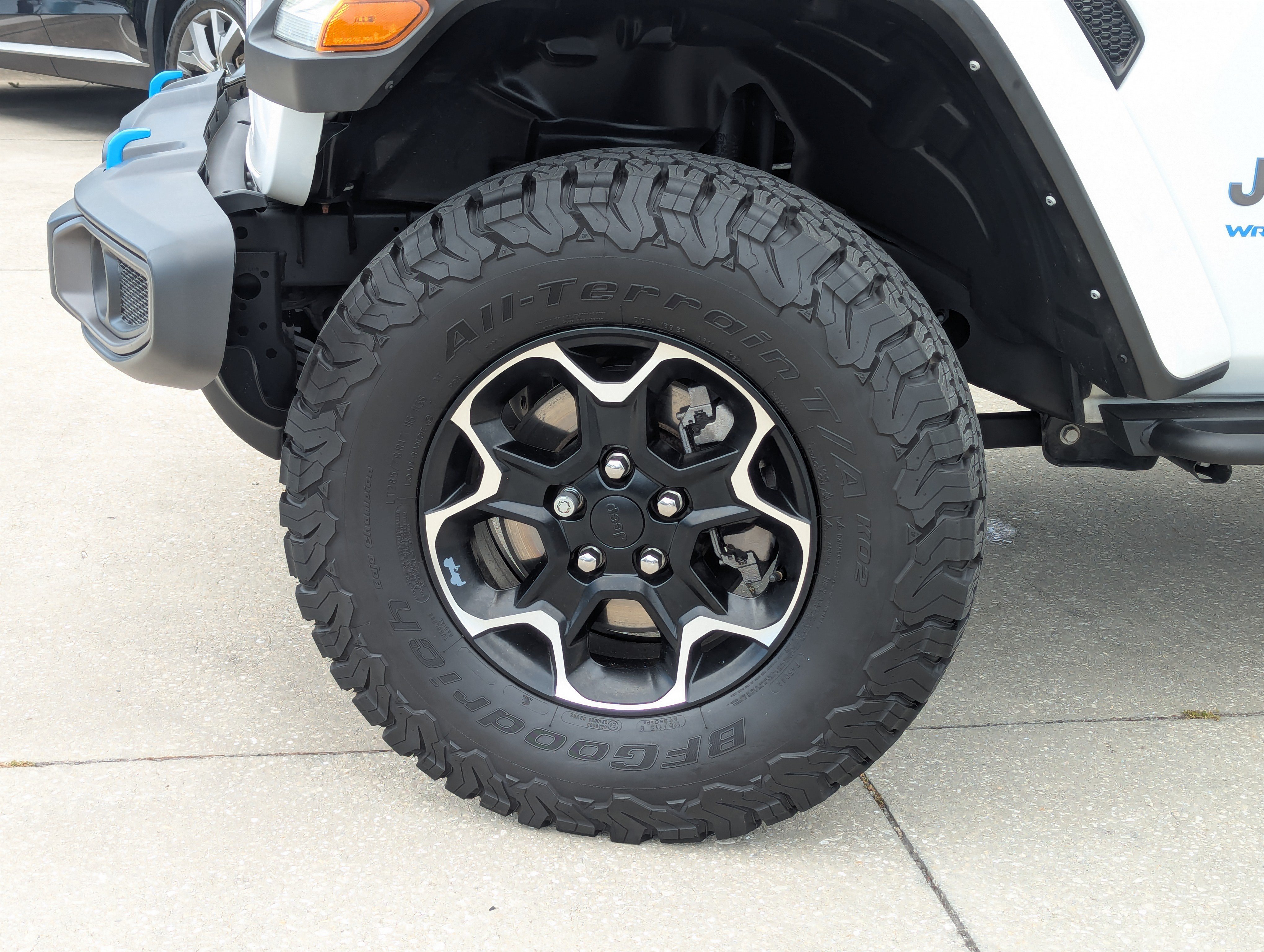 Used 2021 Jeep Wrangler Unlimited Rubicon 4xe w/ Safety Group AWD/4WD image 37