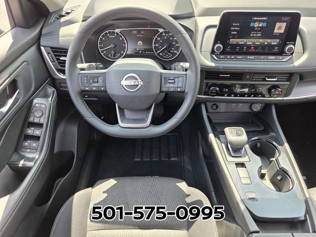 Used 2026 Nissan Rogue SV FWD image 13