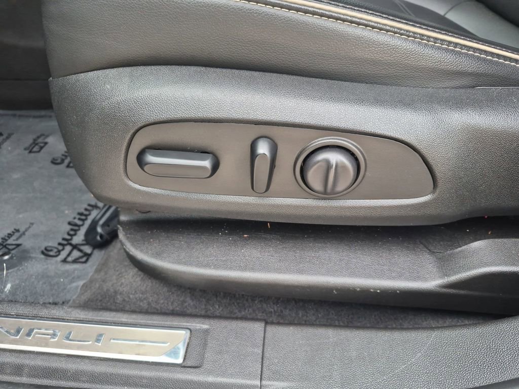 Certified 2023 GMC Acadia Denali FWD image 12