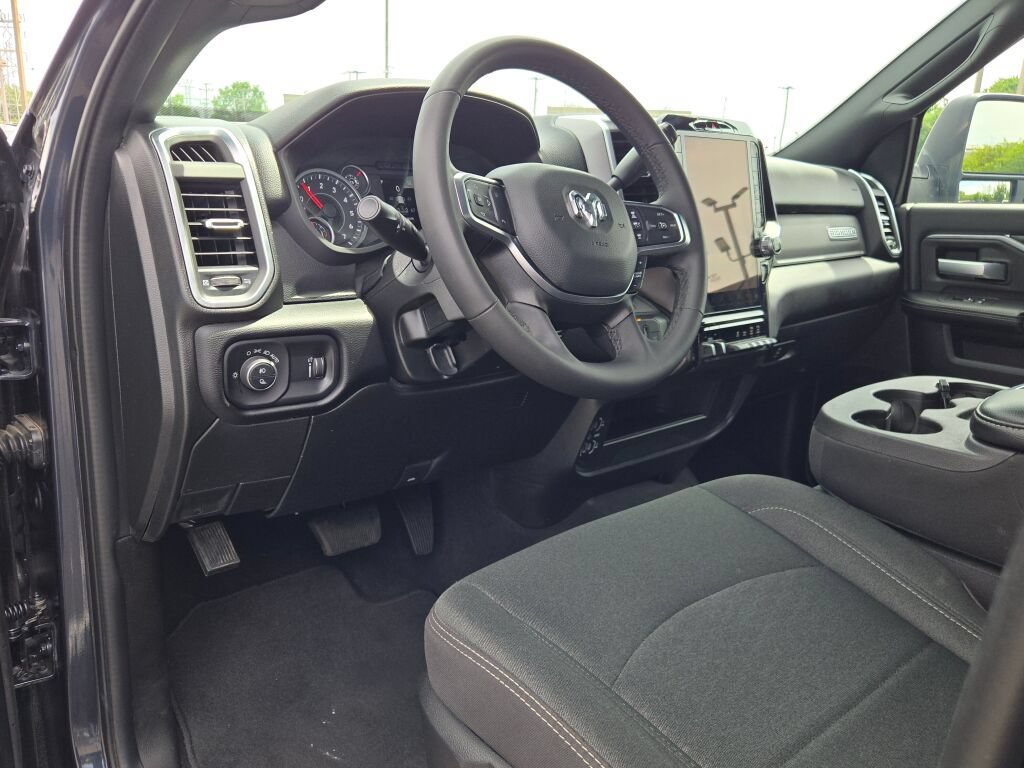 Used 2026 RAM 2500 Big Horn AWD/4WD image 28