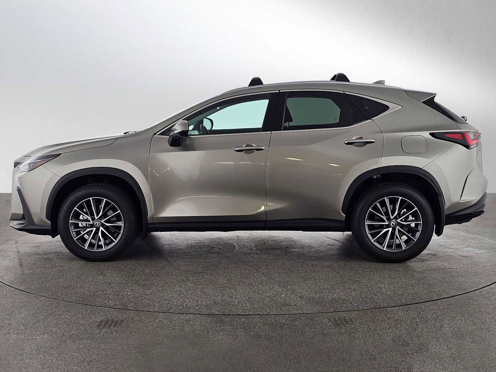 Used 2025 Lexus NX 250 FWD w/ Accessory Package (2T) image 6