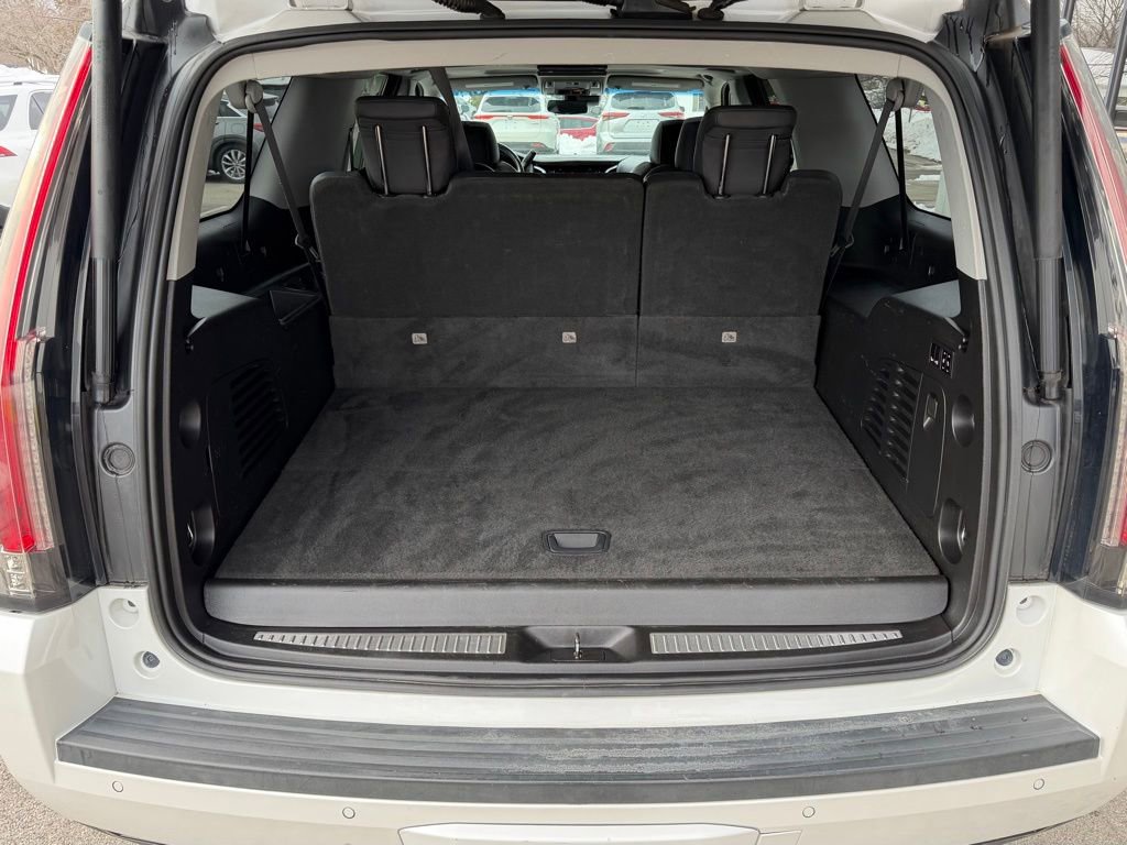 Used 2018 Cadillac Escalade ESV Premium Luxury image 23