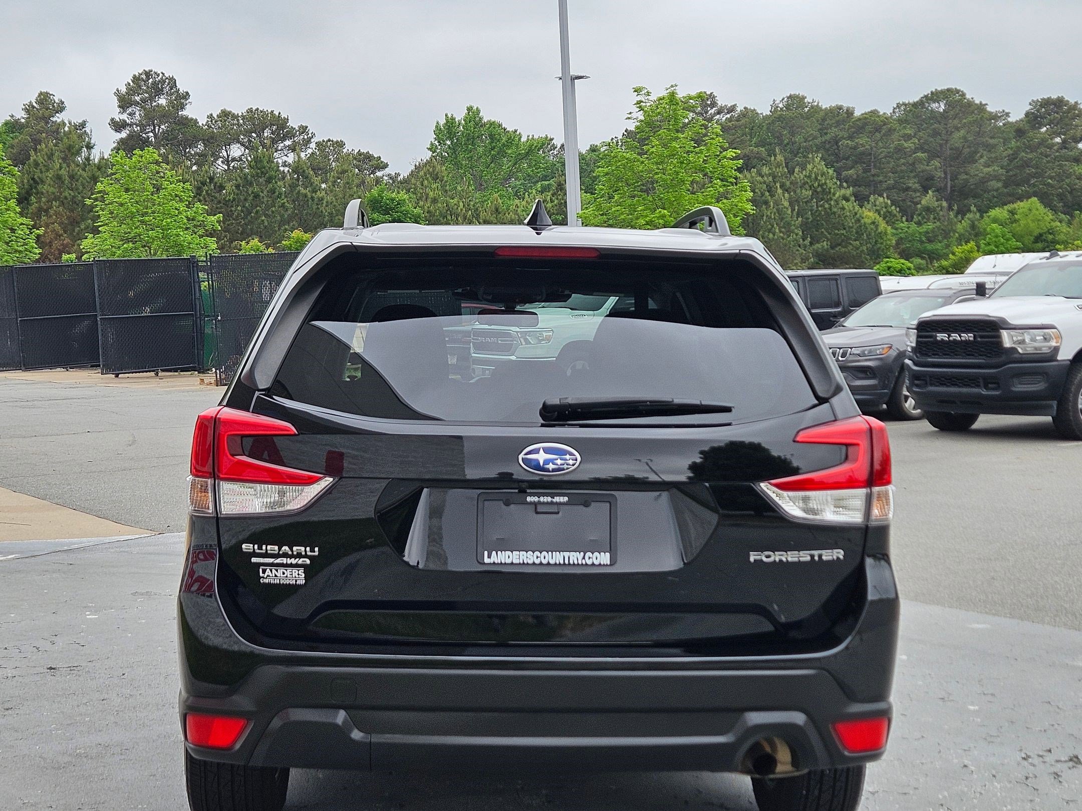 Used 2023 Subaru Forester Premium AWD/4WD image 6