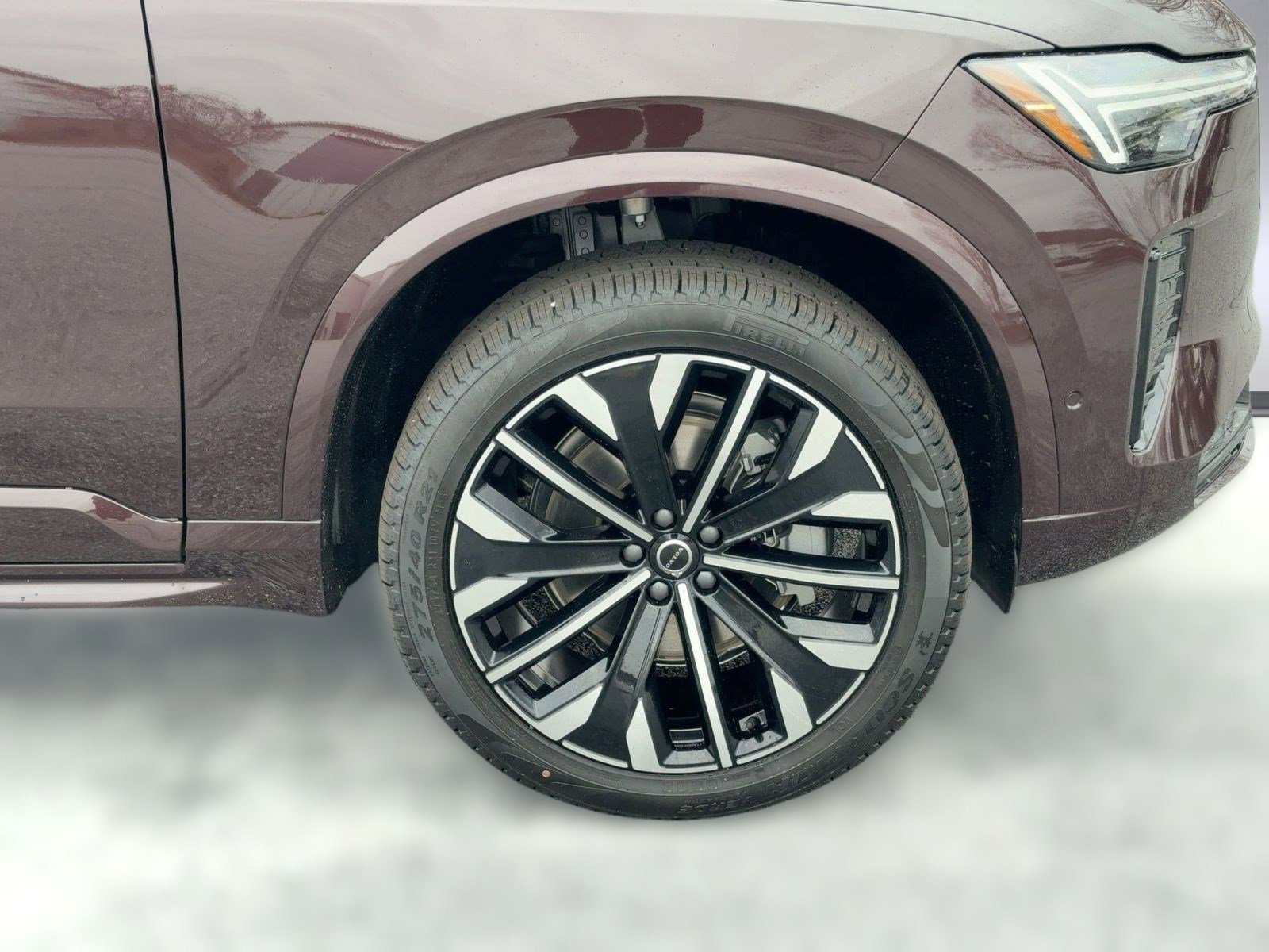 New 2026 Volvo XC90 B6 Ultra w/ Protection Package image 12