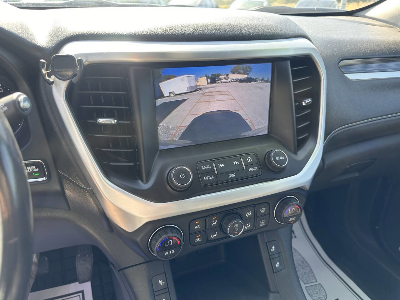 Used 2018 GMC Acadia SLT image 14