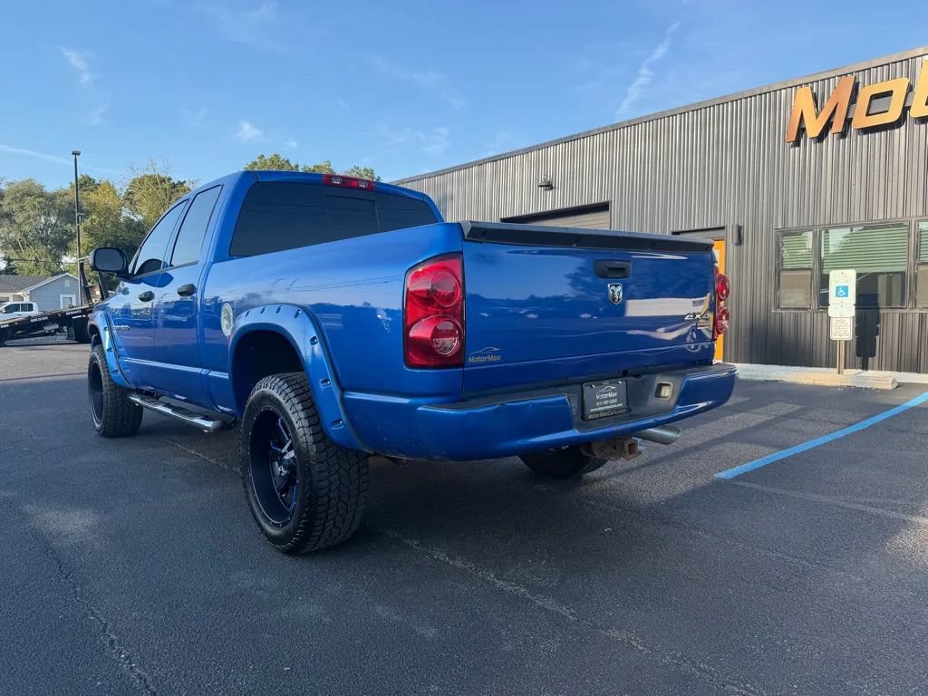 Used 2007 Dodge Ram 1500 Truck SLT AWD/4WD image 2