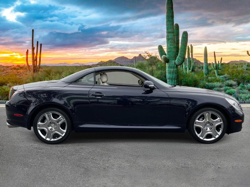 Used 2007 Lexus SC 430 Convertible RWD image 2