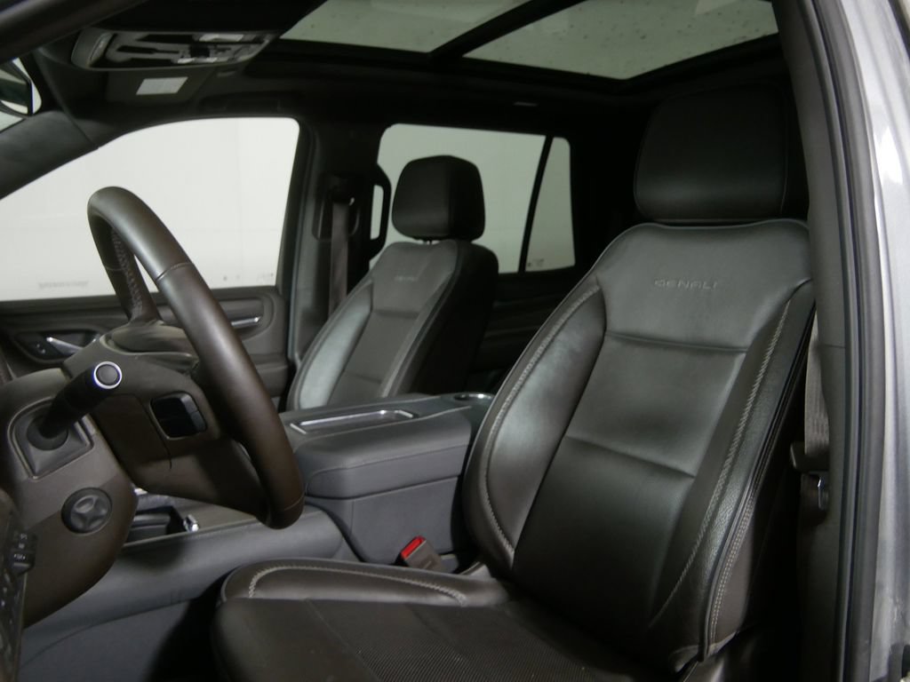 Used 2023 GMC Yukon Denali AWD/4WD image 9